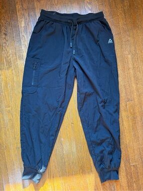Reebok Black Men's Jogger Sweatpants with Cargo Pocket